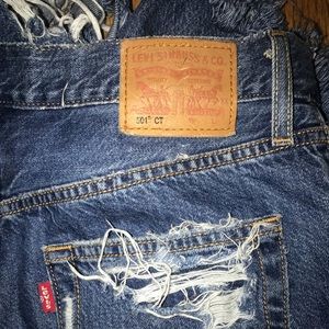 Levis • Distressed 501 Denim